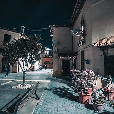 Roma Al Mare! Le Comete Del Borghetto ลิโด ดิ ออสเตีย ภายนอก รูปภาพ